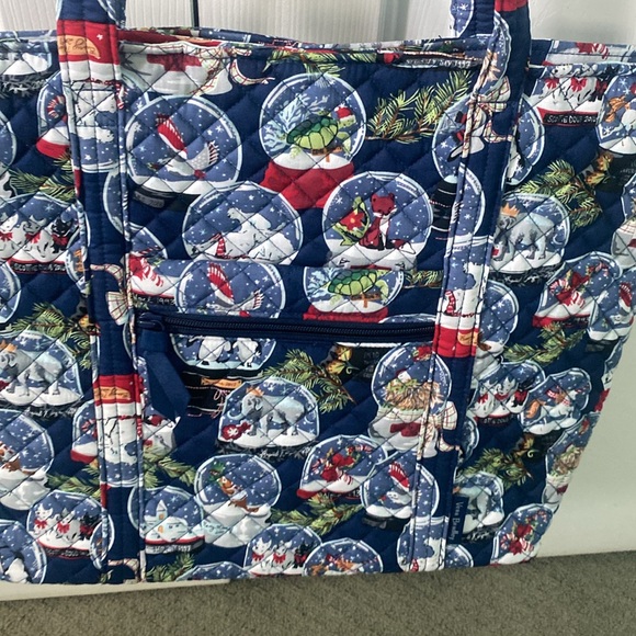 ❄️🆕Vera Bradley Large Tote Bag “Snow Globes”❄️ - Picture 2 of 6